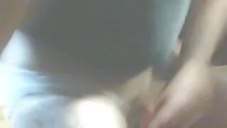 Une salope mature baise deux films pornographiques x marins sur un navire et se fait éjaculer