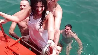 La dépravée Samantha Bentle. femme mature nue