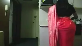 Elle a été excitée par son apparence dépravée et a séduit le video porno gratuit perfect girl petit ami à baiser