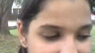 Cutie aux seins énormes s'est levée en sexe gratuit perfect girl levrette pour baiser avec un jeune homme