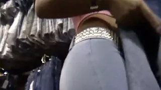Une fille blonde a reçu une fessée xxx filme gratis frénétique au lieu d'un massage