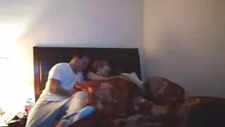Deux jeunes adolescents ont baisé une femme russe coquette sur porno gratuit chinois le canapé