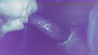 Femme mûre se masturbe activement la bite et vidéo porno gratis fume une cigarette