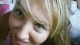 Quatre mâles en chocolat ont extrait film x retenu la chatte rasée de la chienne rousse