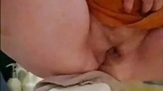 La rousse coquine Sabine Rouge sex video tukif porte de la lingerie pour un spectacle érotique
