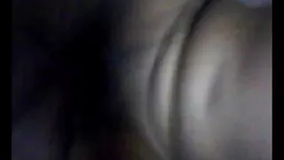 Mère essaie d'entraîner sa film porno gratuit xxx fille à baiser correctement avec son petit ami