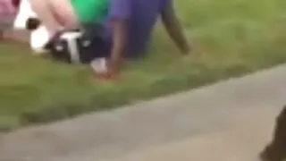 Une strip-teaseuse a échangé un poteau contre un amant persistant à grosse video hard gratuit bite