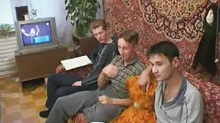 Jeune french porn streaming femme timide essaie d'avoir des relations sexuelles avec un agent de femme