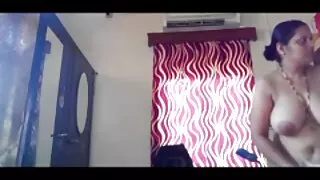 Salope rousse en bottes chevauchant la bite noire d'un porno arab gratuit puissant homme noir